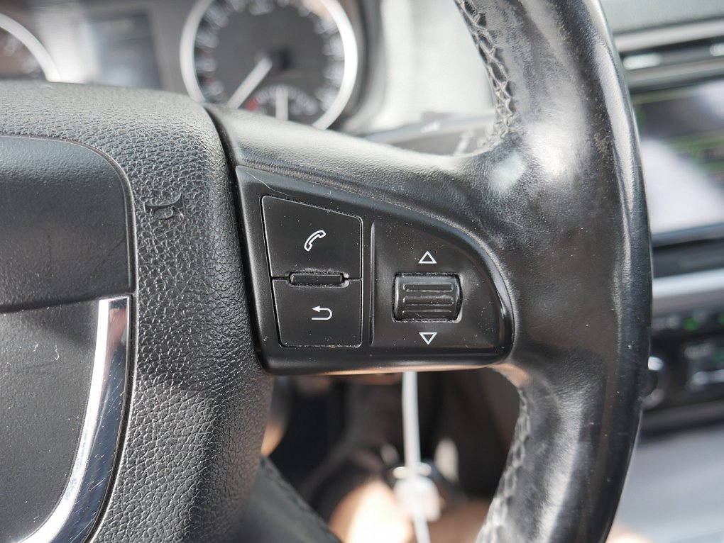 Škoda Octavia II 1.6 TDi Elegance