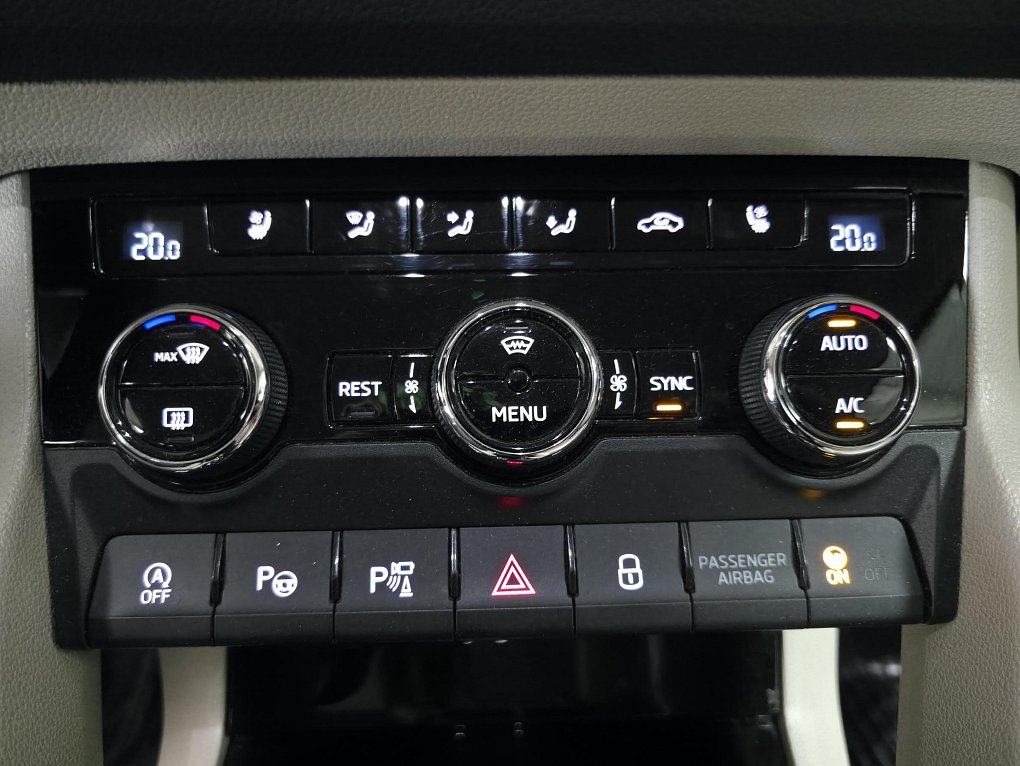 Škoda Kodiaq 2.0 TDi  4x4, 7míst
