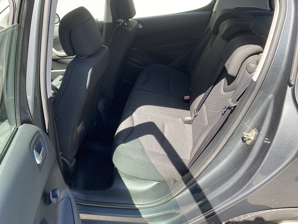 Peugeot 308 1.4 16V 