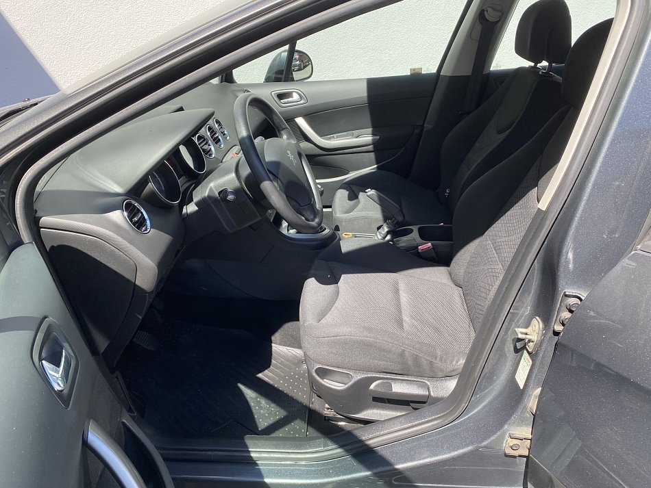 Peugeot 308 1.4 16V 