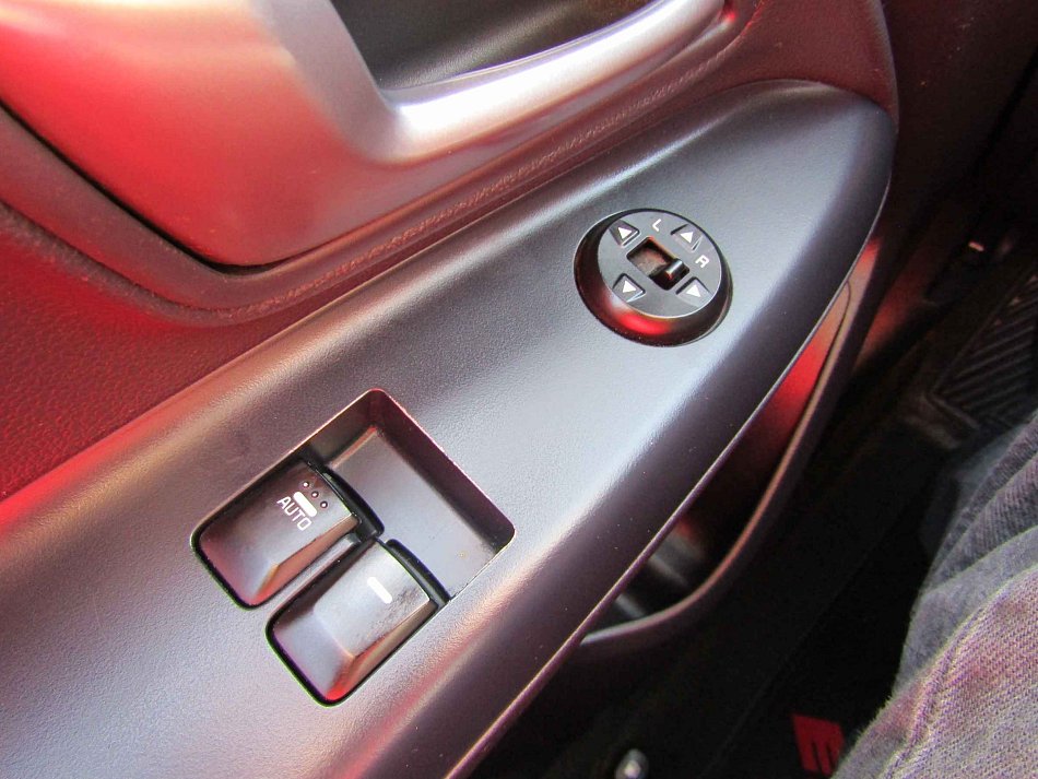 Kia Rio 1.3i 