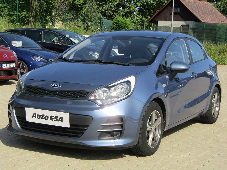 Kia Rio 1.3i 