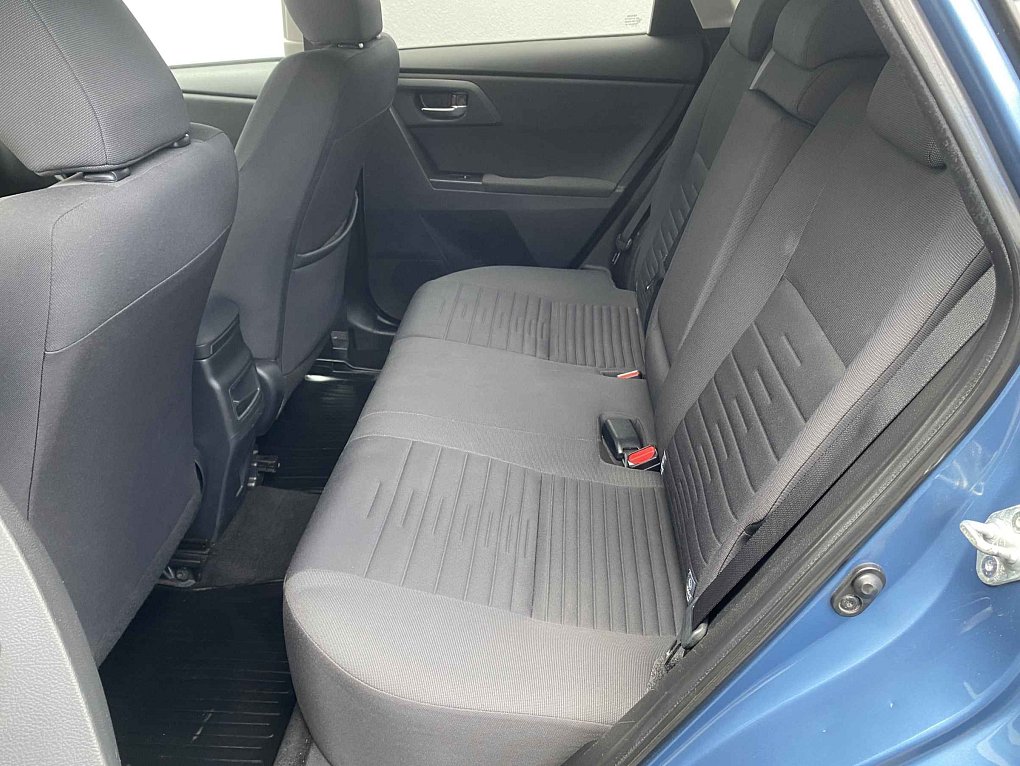 Toyota Auris 1.2 i 