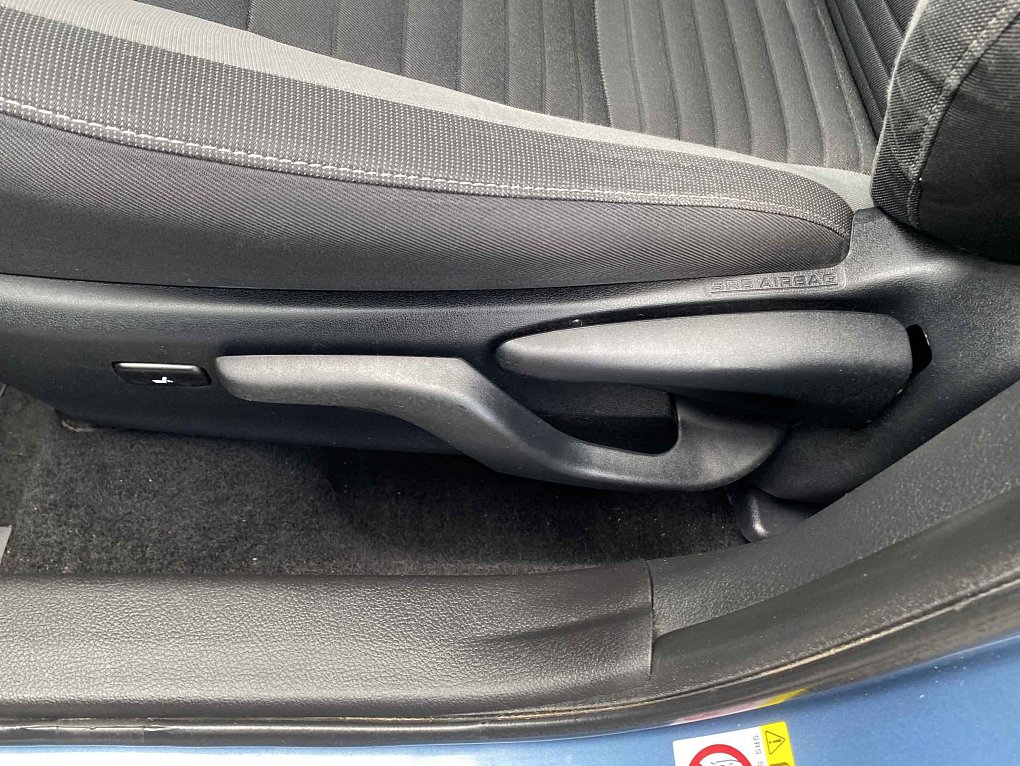 Toyota Auris 1.2 i 