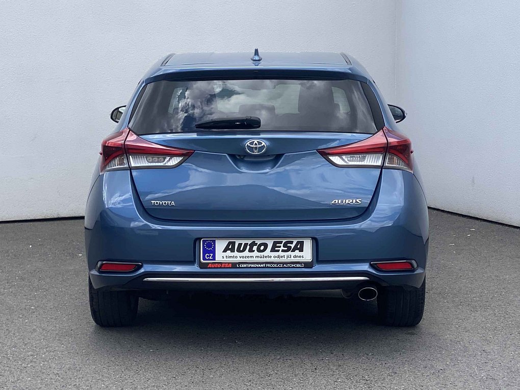 Toyota Auris 1.2 i 