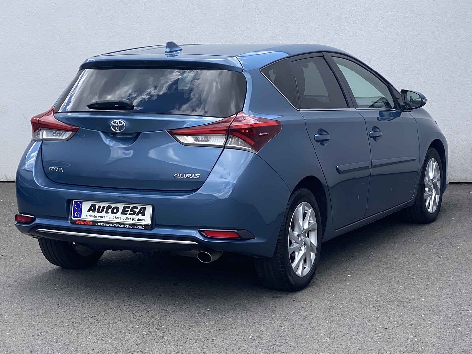 Toyota Auris 1.2 i 
