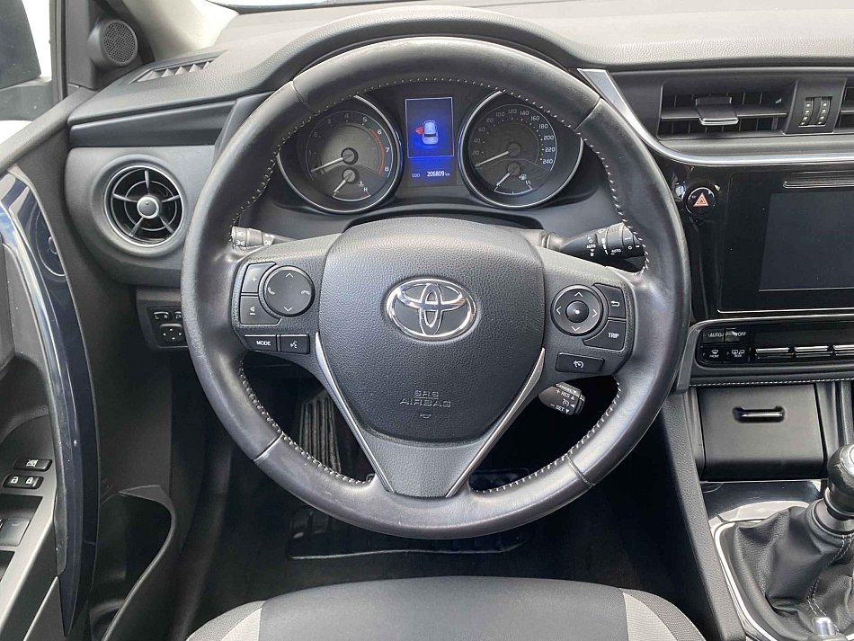 Toyota Auris 1.2 i 