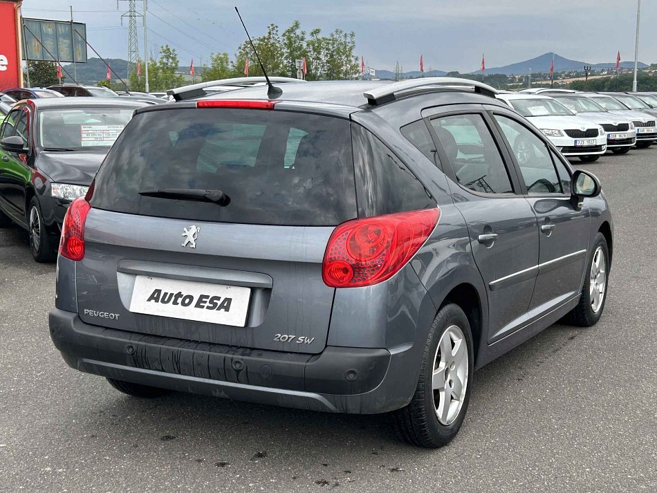 Peugeot 207 1.4 16V 