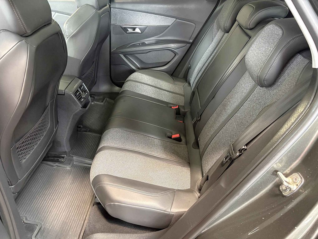 Peugeot 3008 1.6 HDi Allure