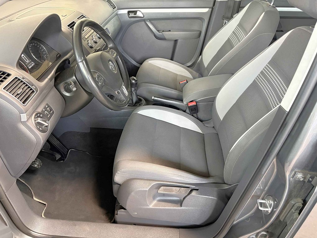 Volkswagen Touran 1.4 TSi 