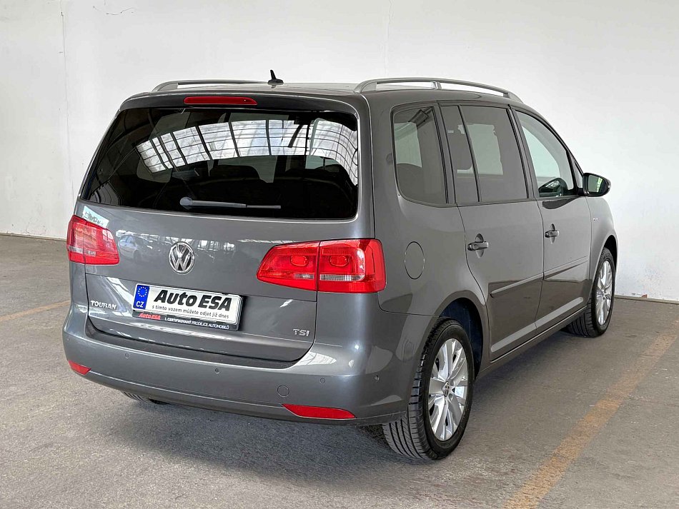 Volkswagen Touran 1.4 TSi 