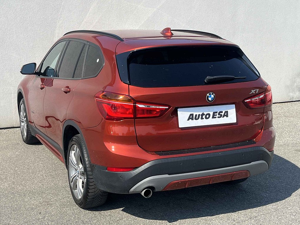BMW X1 2.0d  sDrive18d