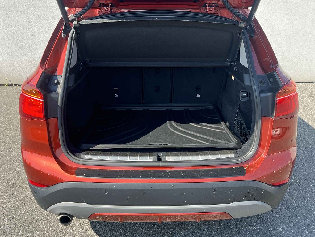 BMW X1 2.0d  sDrive18d