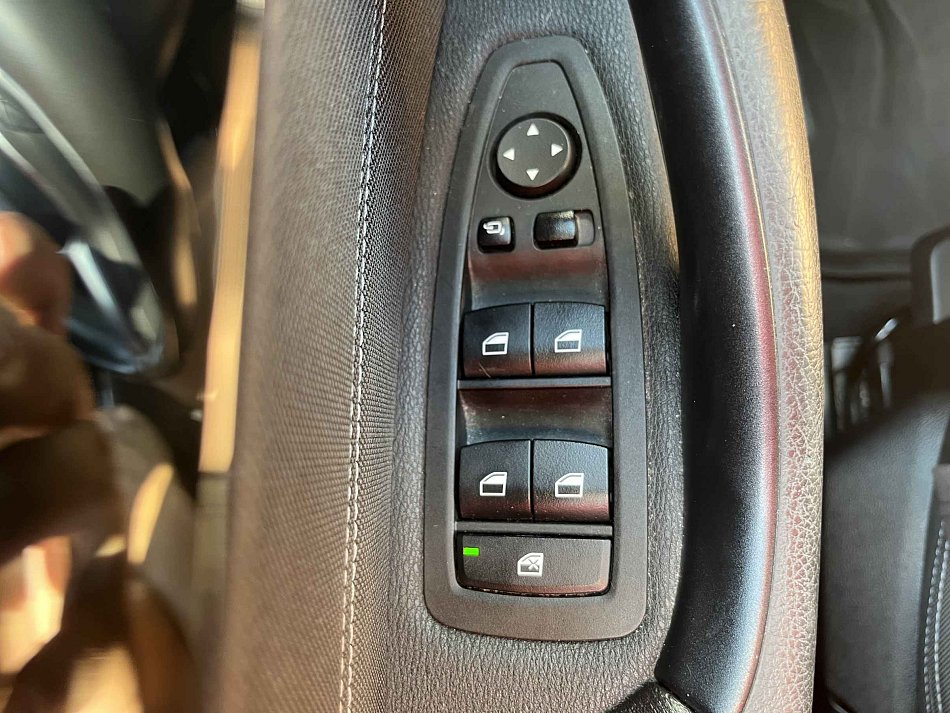BMW X1 2.0d  sDrive18d