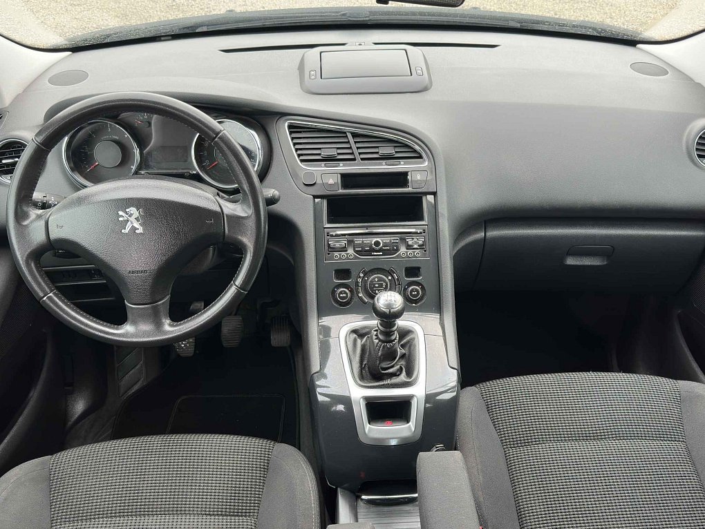 Peugeot 5008 1.6 HDi 