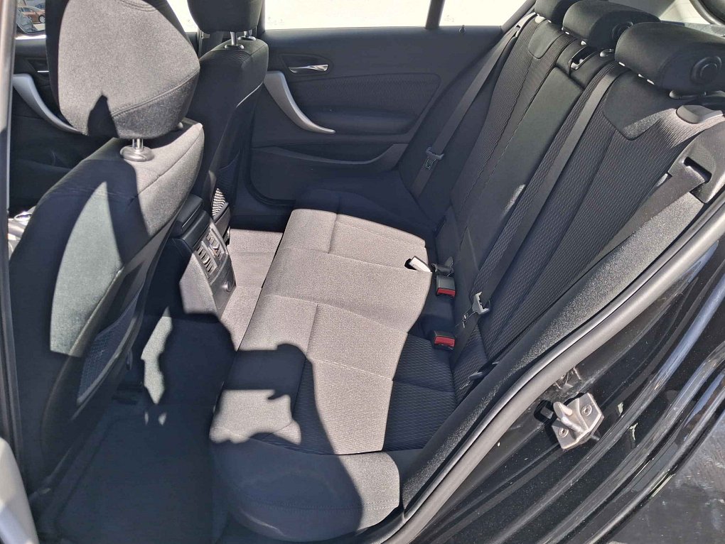 BMW Řada 1 1.5i  118i