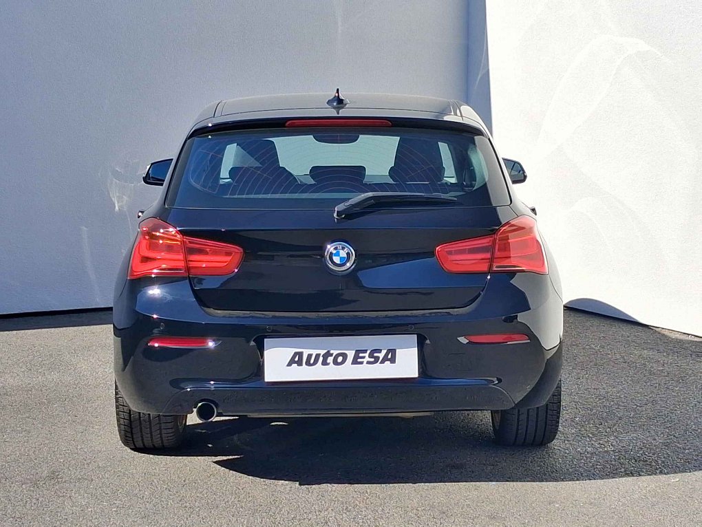 BMW Řada 1 1.5i  118i