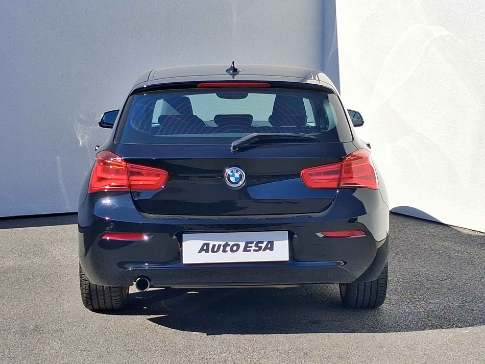 BMW Řada 1 1.5i  118i