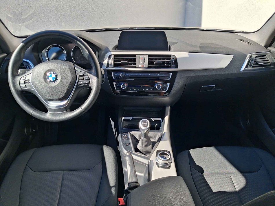 BMW Řada 1 1.5i  118i