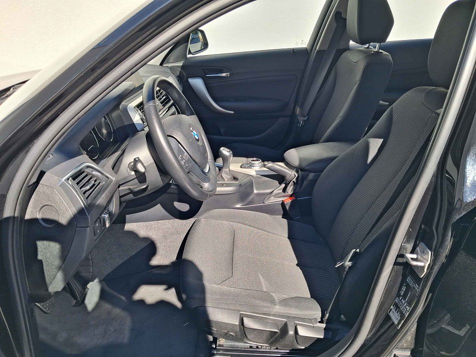 BMW Řada 1 1.5i  118i