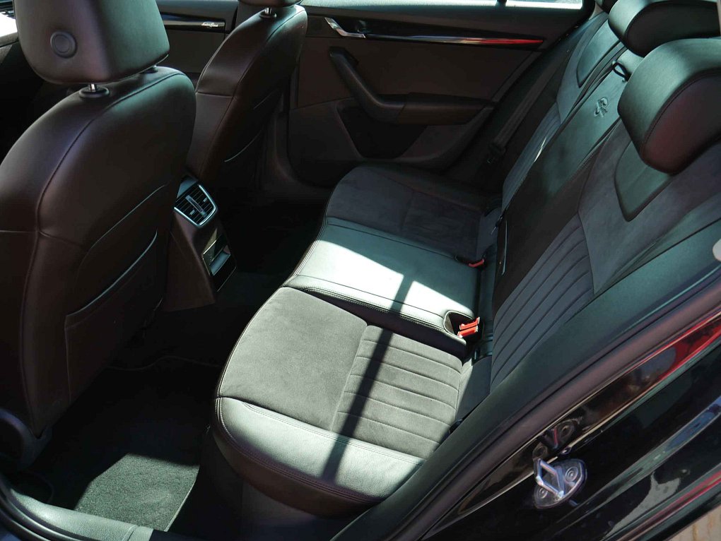 Škoda Octavia III 2.0TDi L&K 4x4