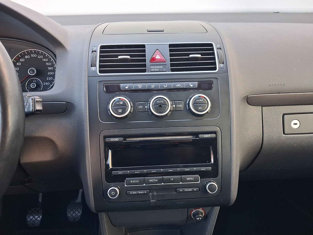 Volkswagen Touran 1.4 TSi CROSS
