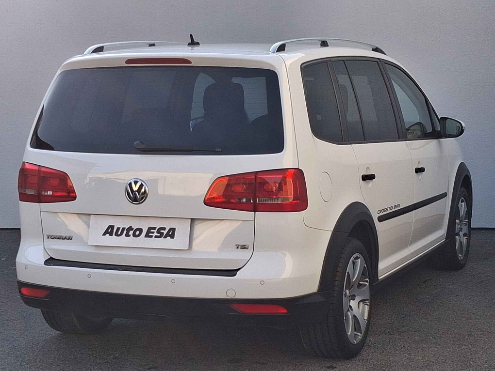 Volkswagen Touran 1.4 TSi CROSS