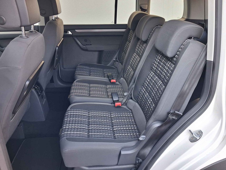Volkswagen Touran 1.4 TSi CROSS
