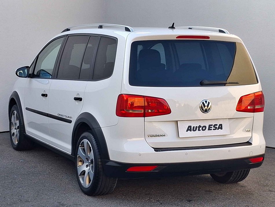 Volkswagen Touran 1.4 TSi CROSS