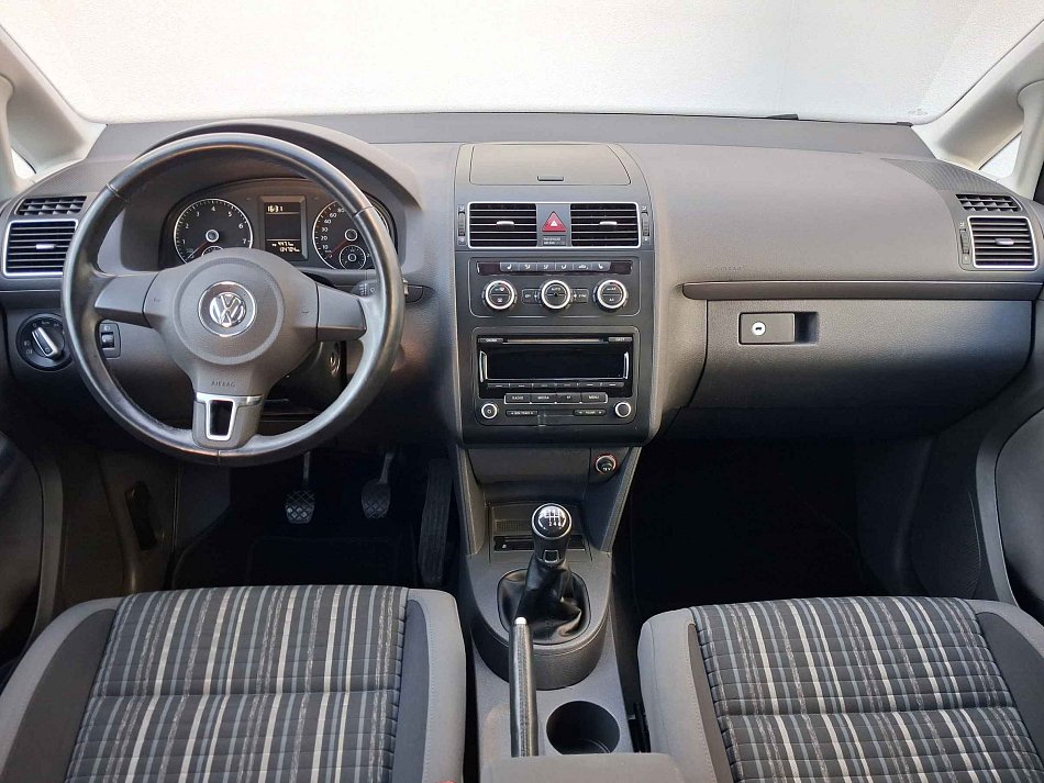 Volkswagen Touran 1.4 TSi CROSS