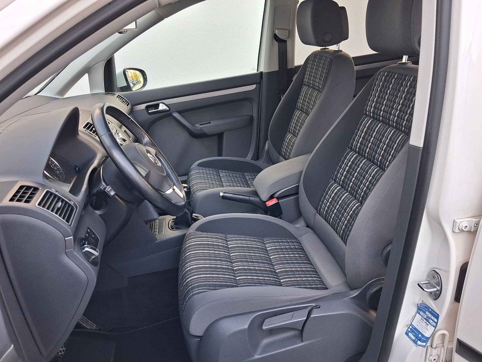 Volkswagen Touran 1.4 TSi CROSS