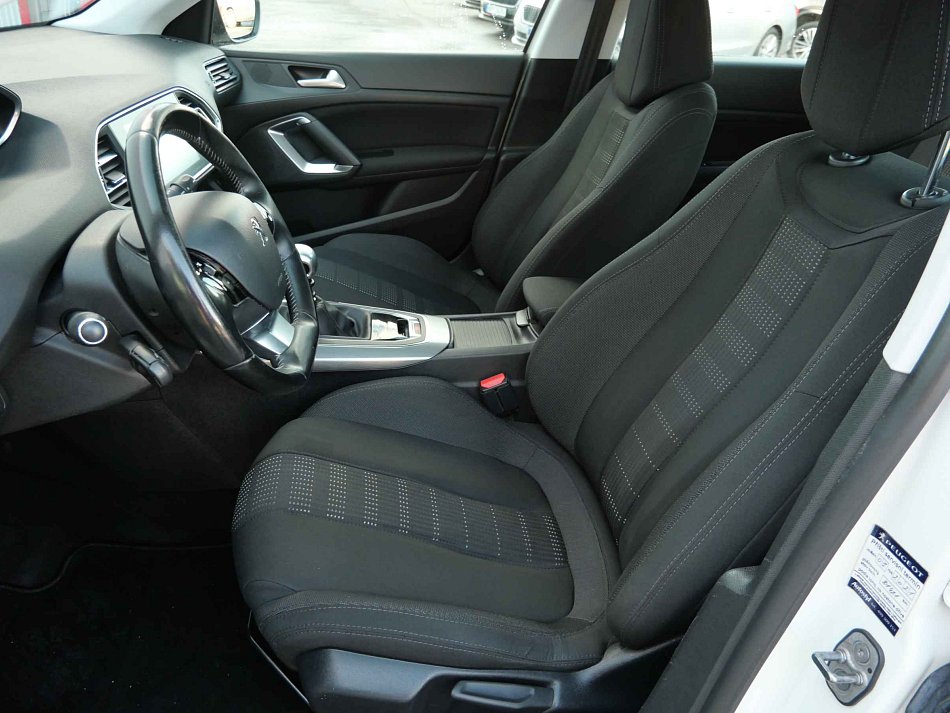 Peugeot 308 1.6 Blue HDi Allure
