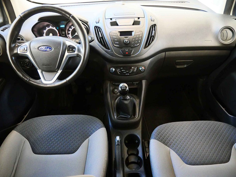 Ford Tourneo Courier 1.0T 