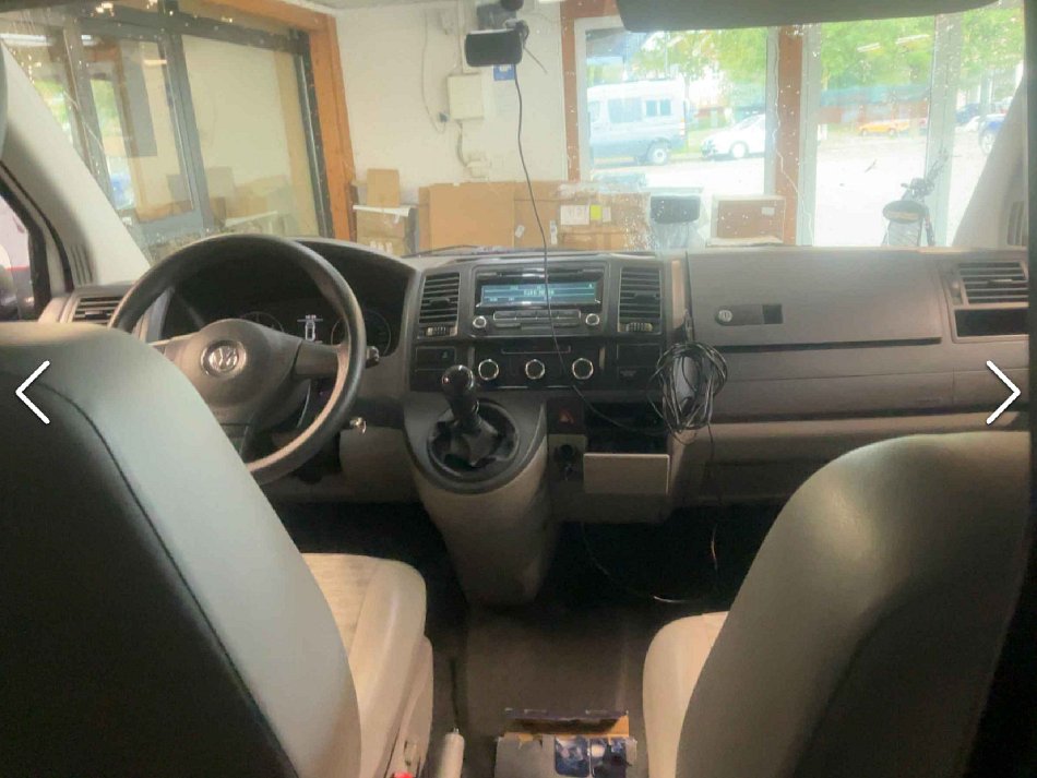 Volkswagen Transporter 2.0TDi  L2H1