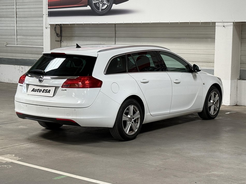 Opel Insignia 2.0 CDTi 
