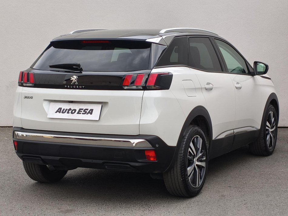 Peugeot 3008 1.2PT Allure