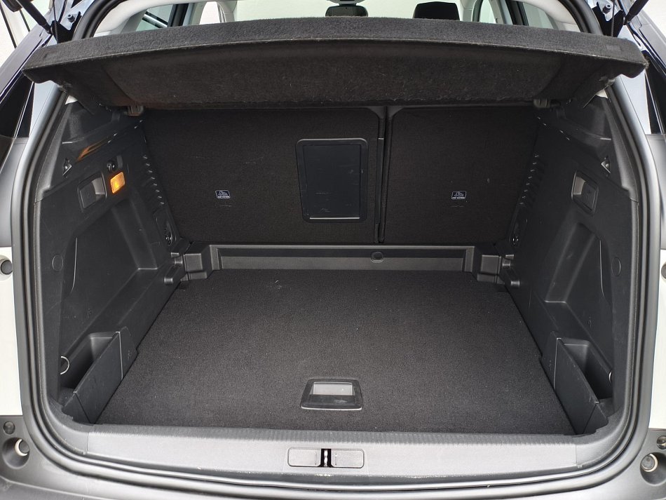 Peugeot 3008 1.2PT Allure