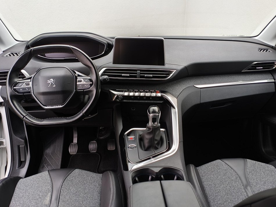 Peugeot 3008 1.2PT Allure