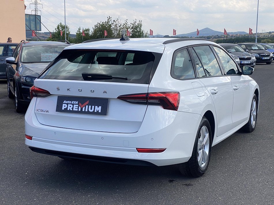 Škoda Octavia IV 1.5 TSi Active