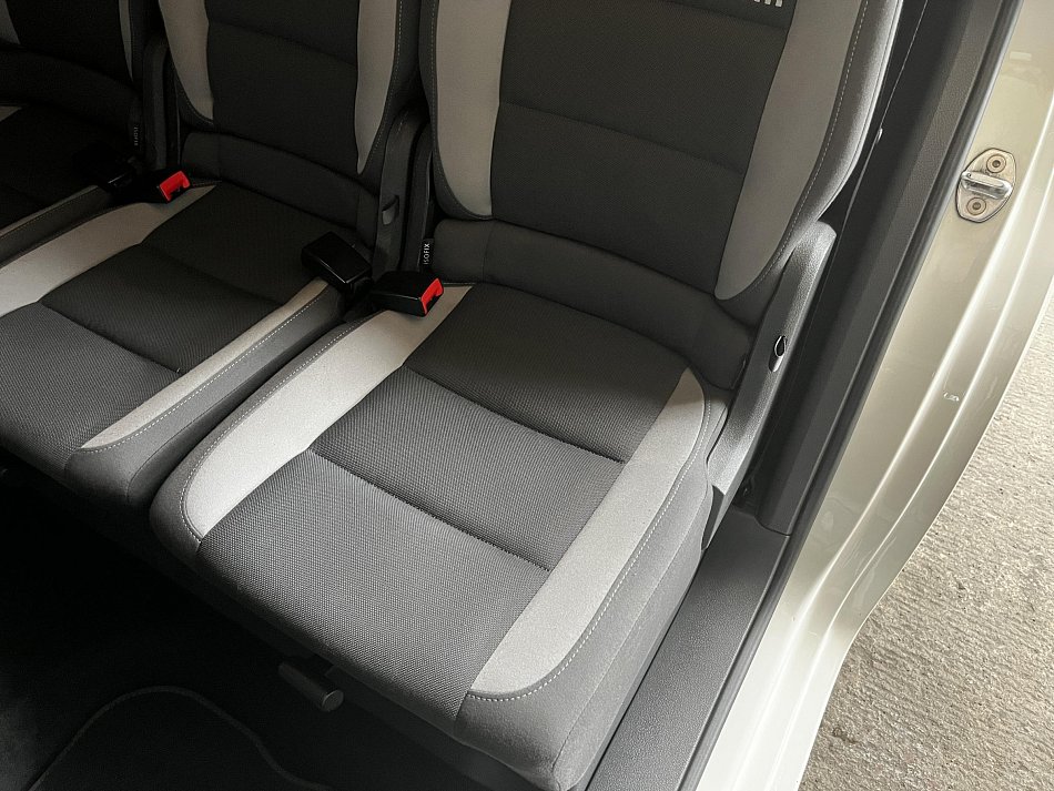 Volkswagen Touran 2.0TDi 