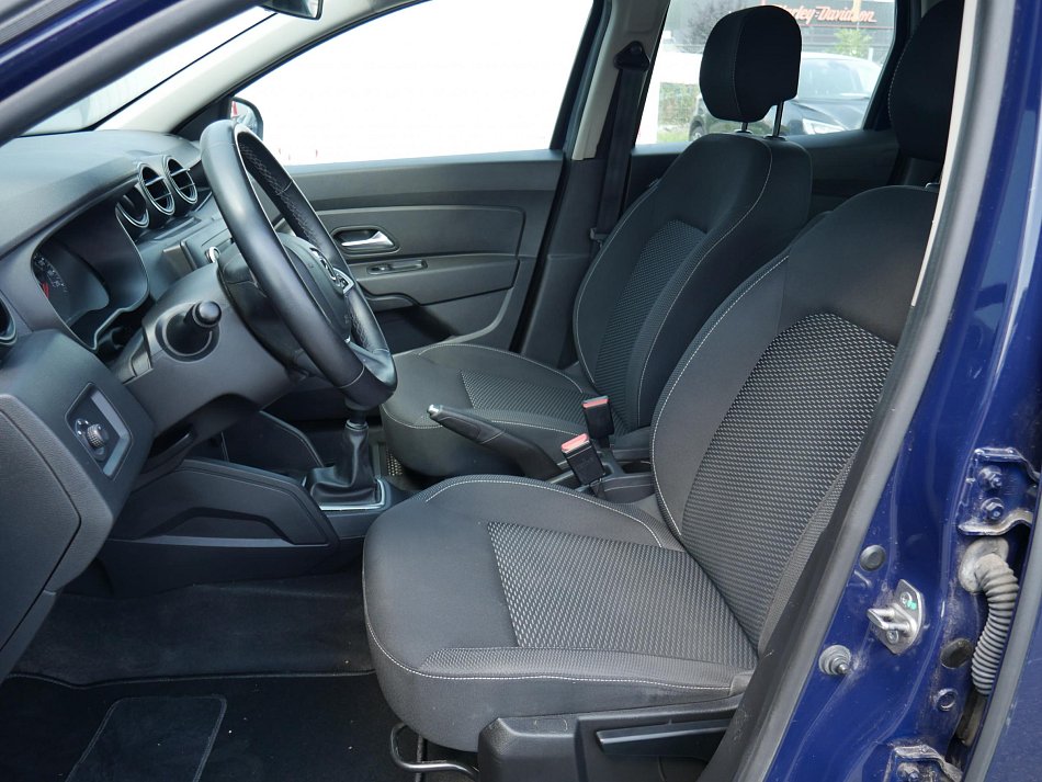 Dacia Duster 1.6 i 
