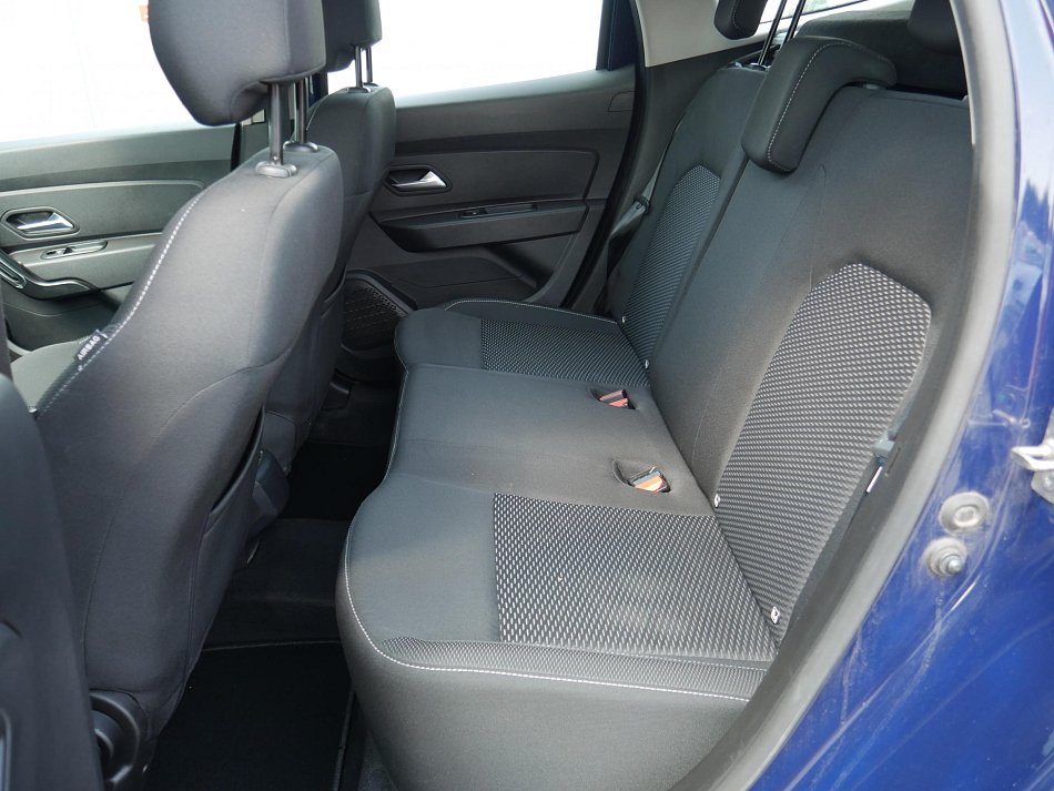 Dacia Duster 1.6 i 