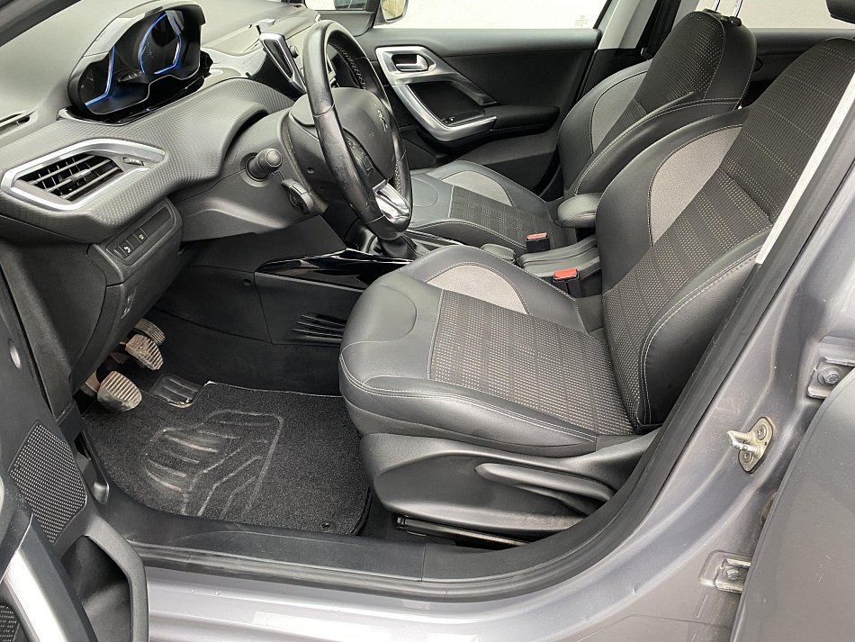 Peugeot 2008 1.2 PT Allure