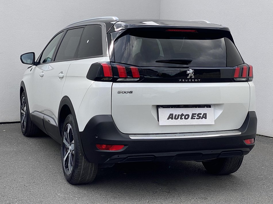 Peugeot 5008 1.2 PT Crossway 7míst