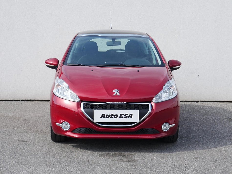 Peugeot 208 1.4 i 
