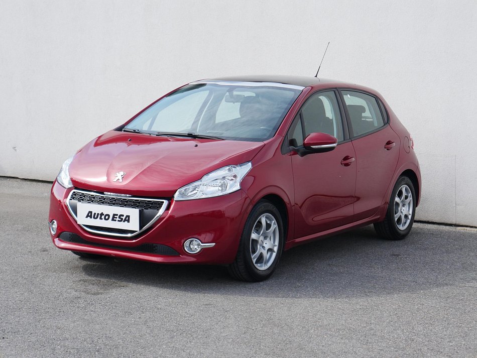 Peugeot 208 1.4 i 