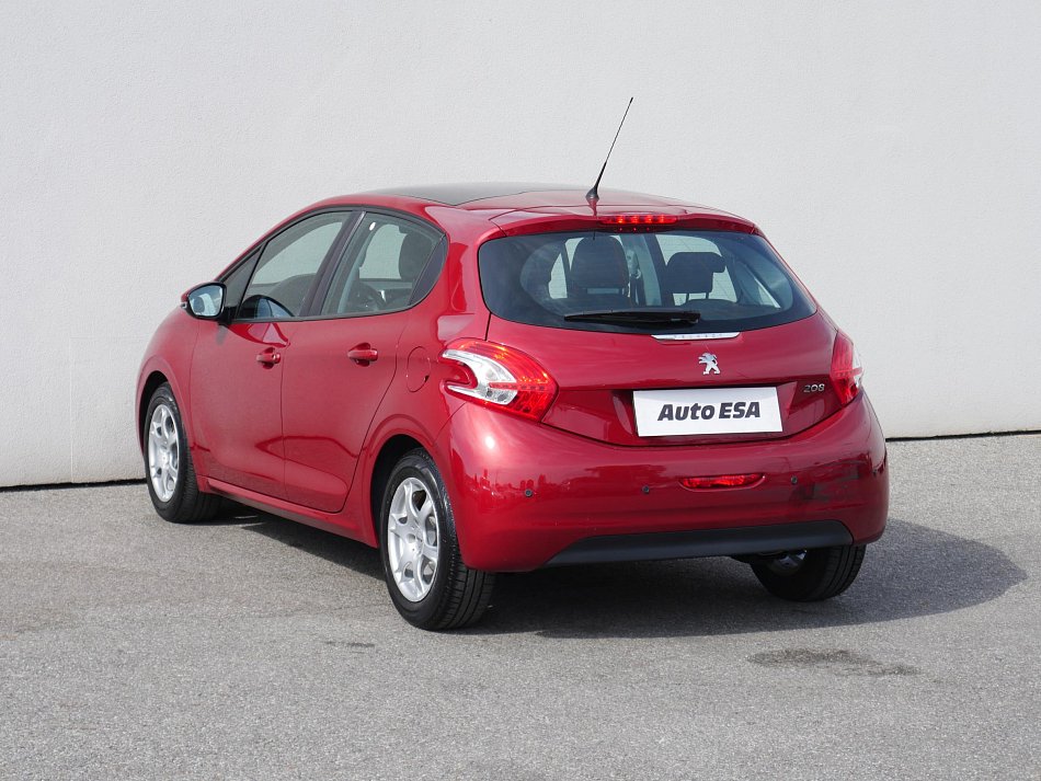 Peugeot 208 1.4 i 