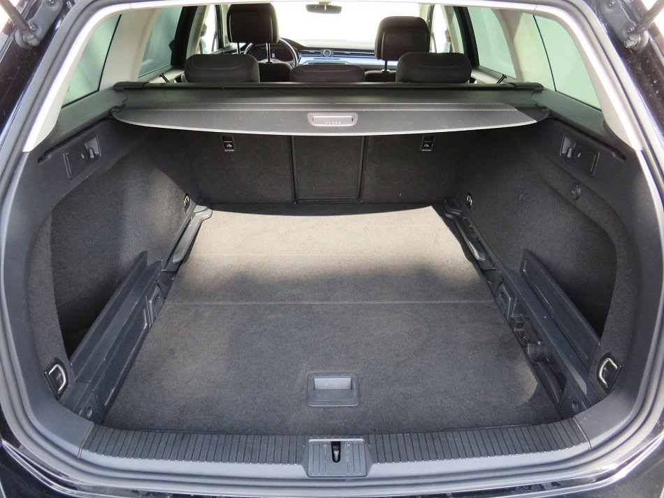 Volkswagen Passat 2.0 TDi 