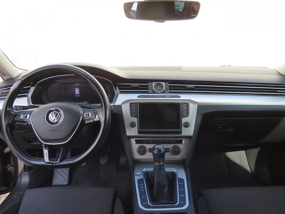 Volkswagen Passat 2.0 TDi 