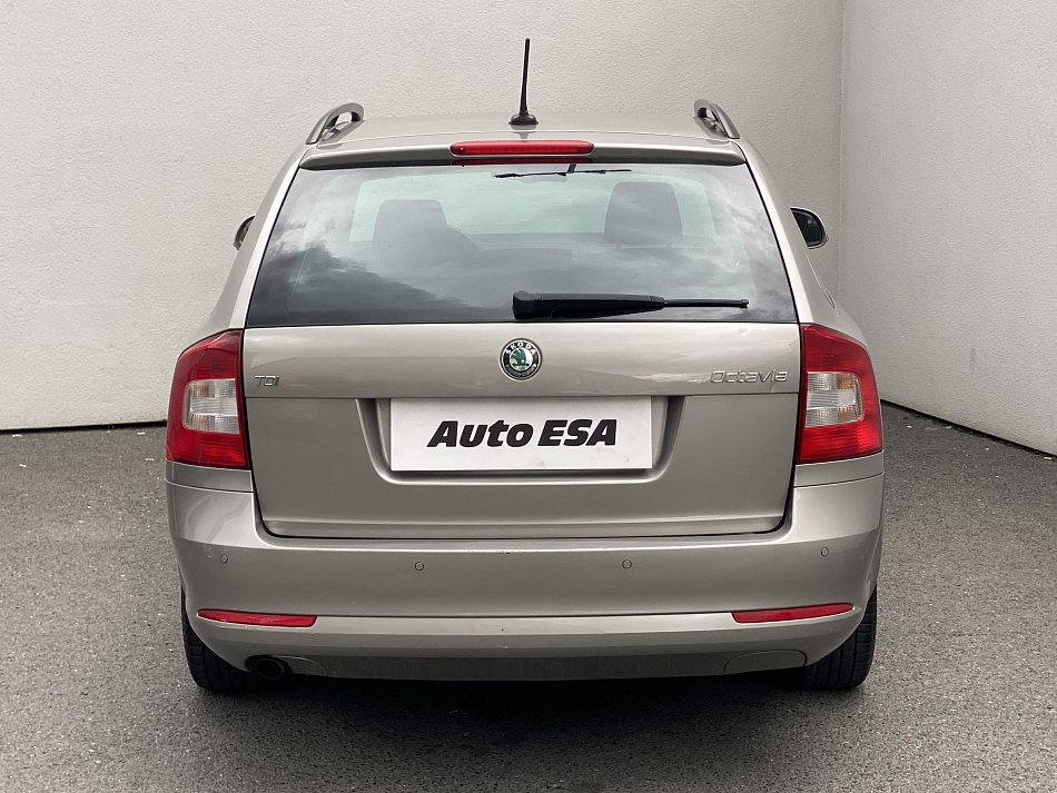 Škoda Octavia II 1.6 TDi Ambition